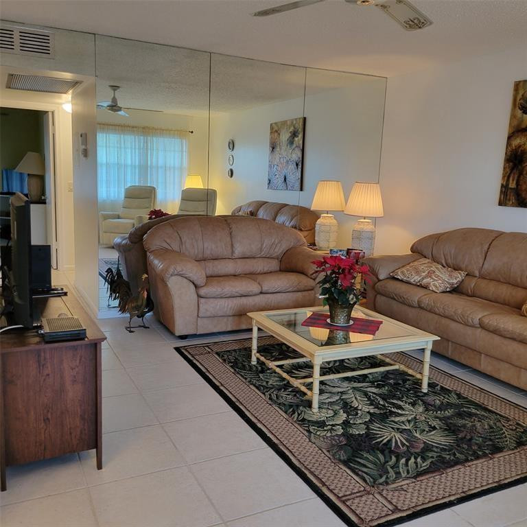 351 Markham P #351