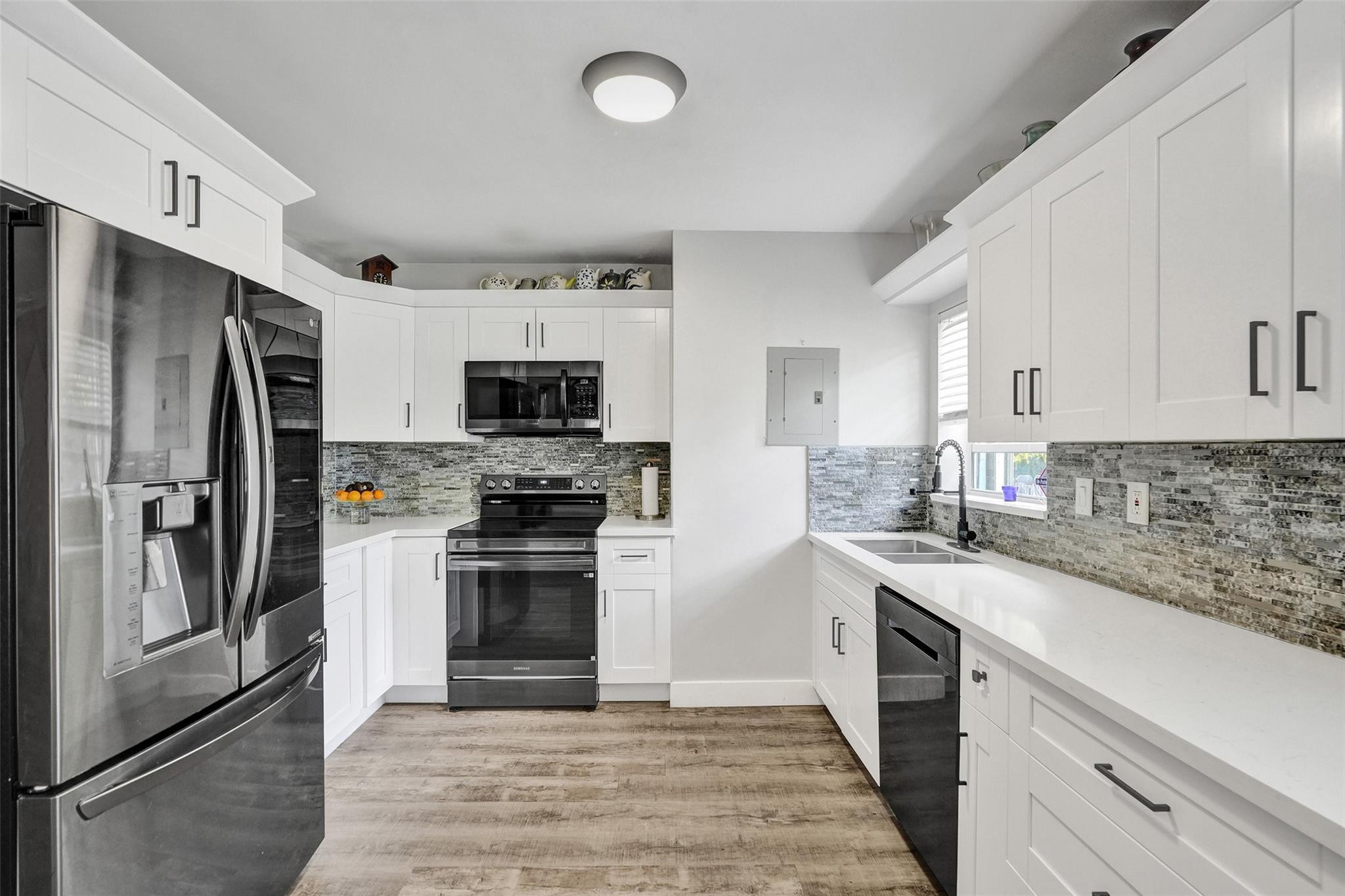 1036 NW 13th Fort Lauderdale, FL 33311