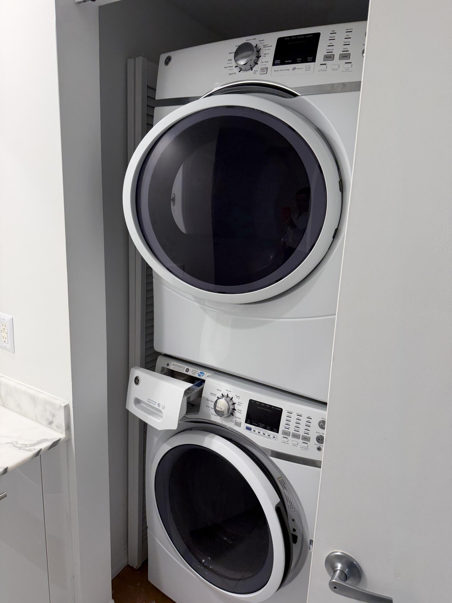 image The Plaza on Brickell West10