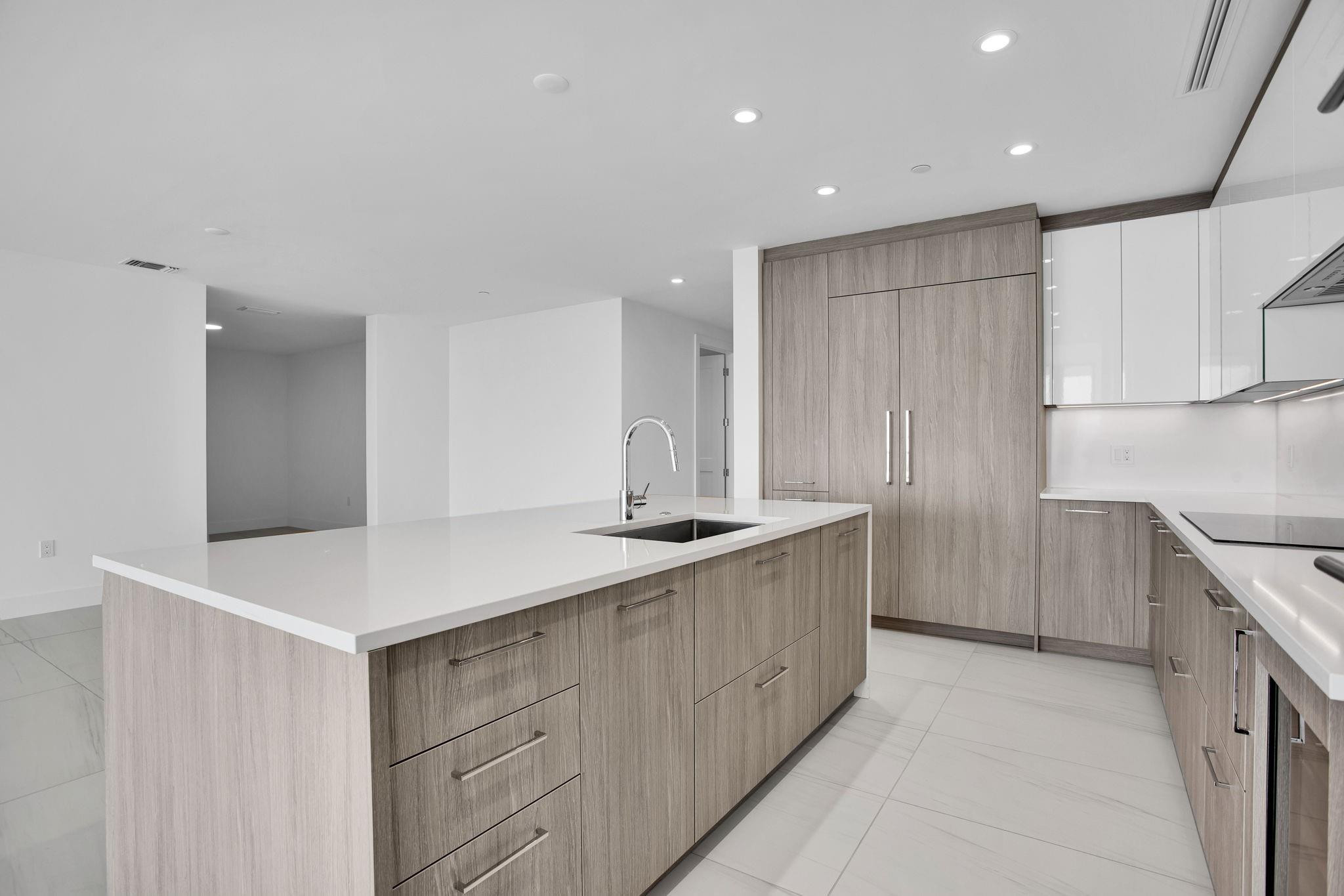 153 N Seabreeze #2501-S Fort Lauderdale, FL 33304