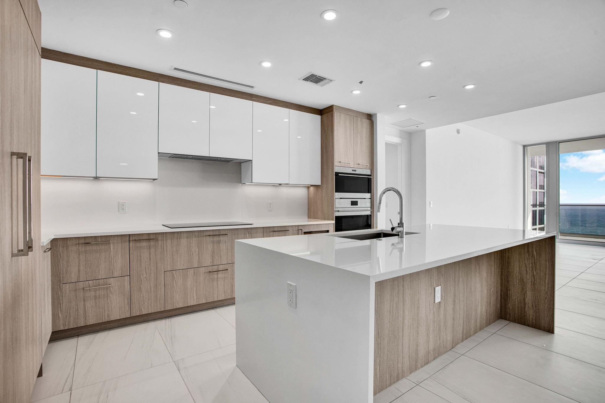 153 N Seabreeze #2501-S Fort Lauderdale, FL 33304