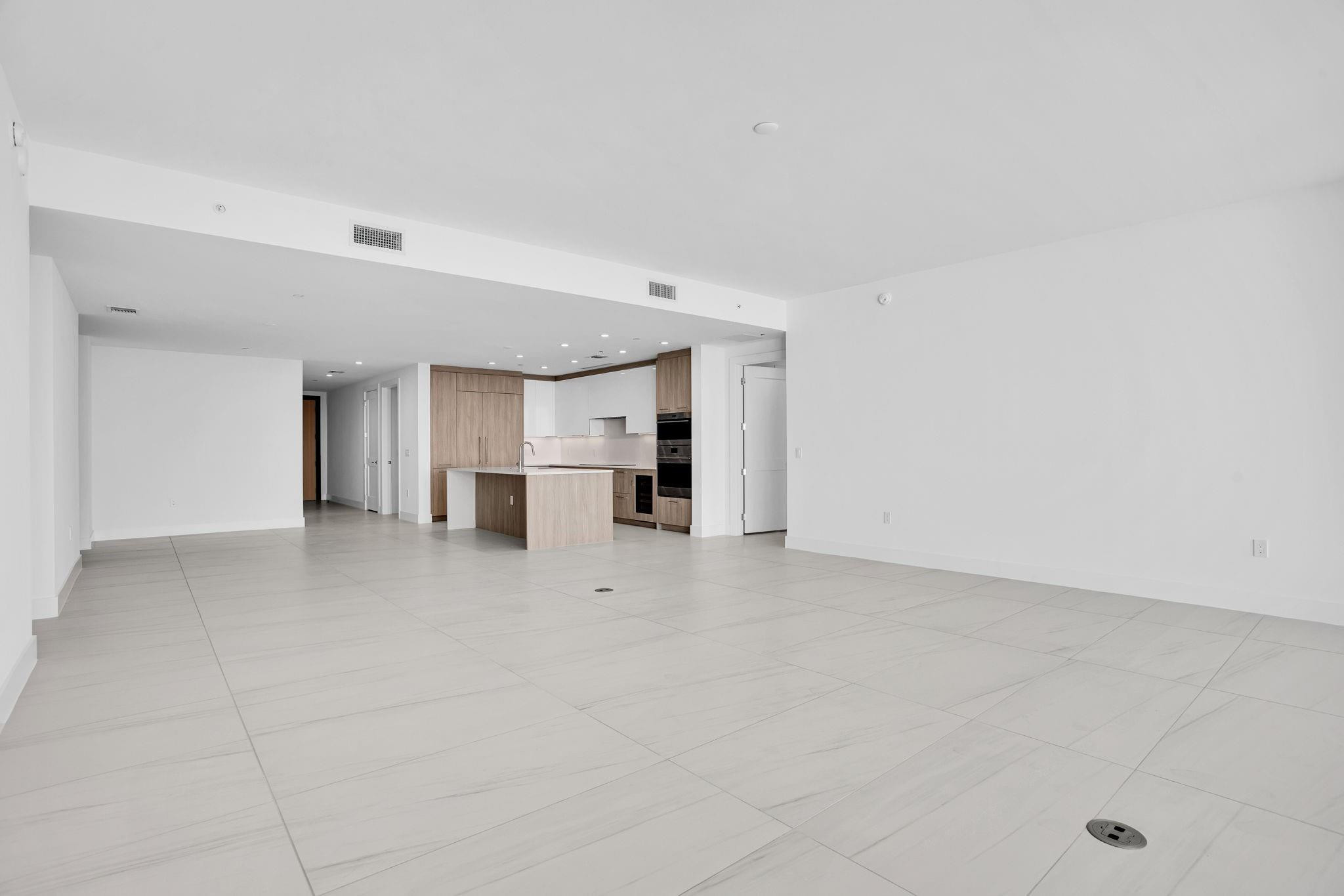 153 N Seabreeze #2501-S Fort Lauderdale, FL 33304