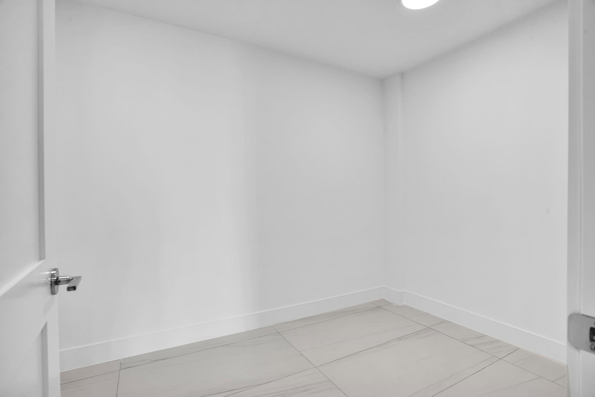 153 N Seabreeze #2501-S Fort Lauderdale, FL 33304