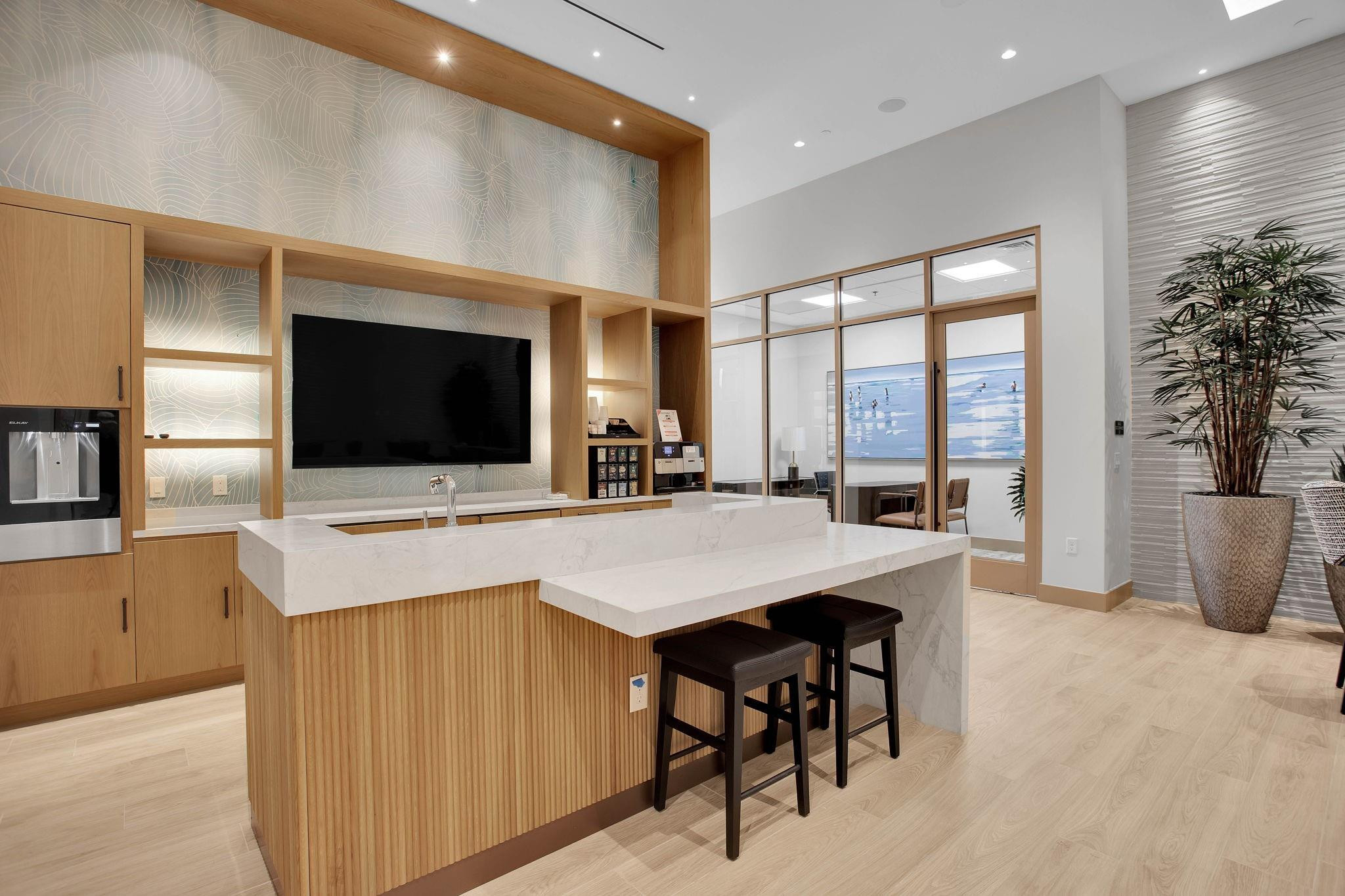 153 N Seabreeze #2501-S Fort Lauderdale, FL 33304