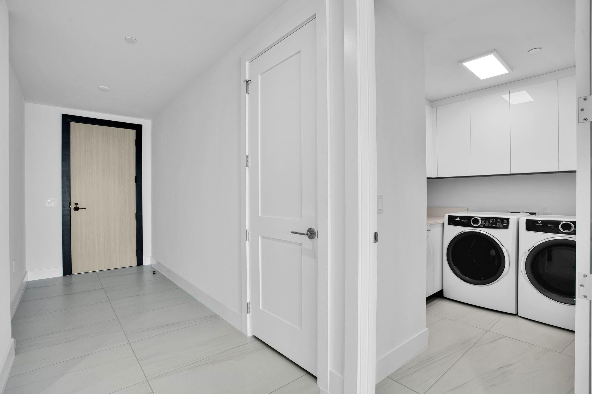 153 N Seabreeze #2501-S Fort Lauderdale, FL 33304