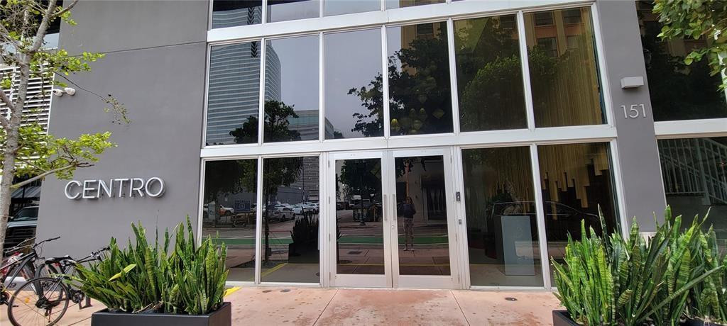 151 SE 1st #608 Miami, FL 33131