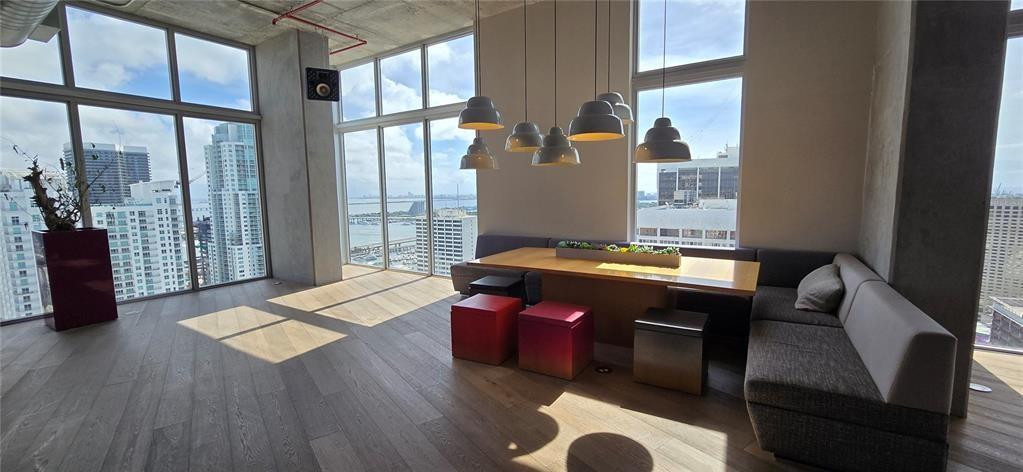 151 SE 1st #608 Miami, FL 33131