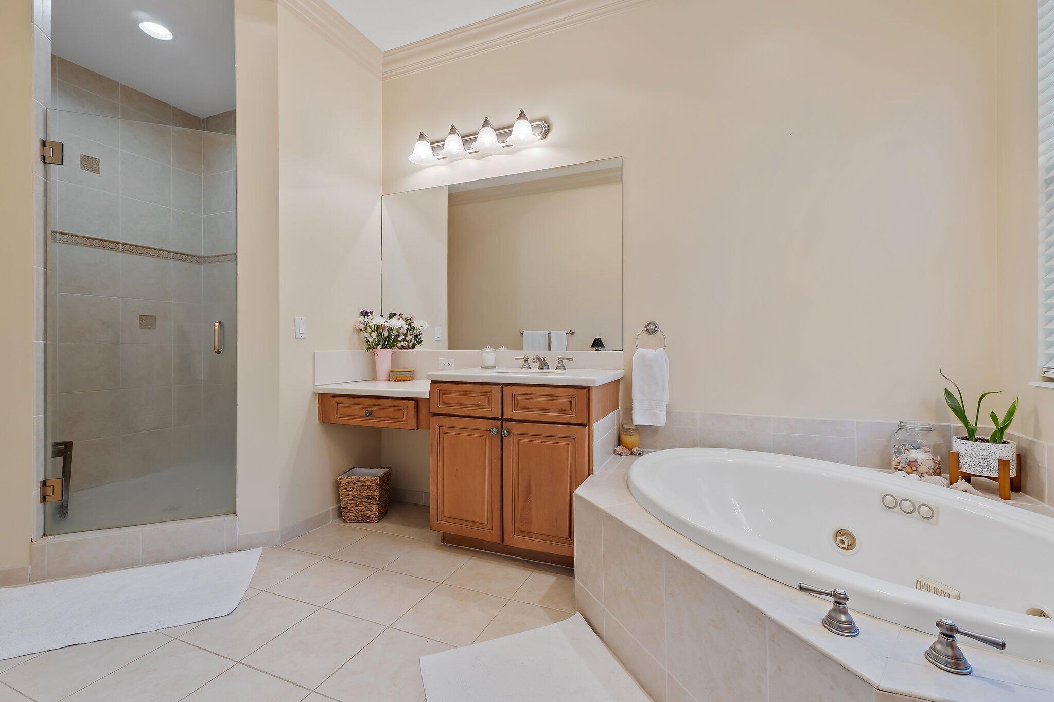 1000 N Us Hwy 1 #817 Jupiter, FL 33477