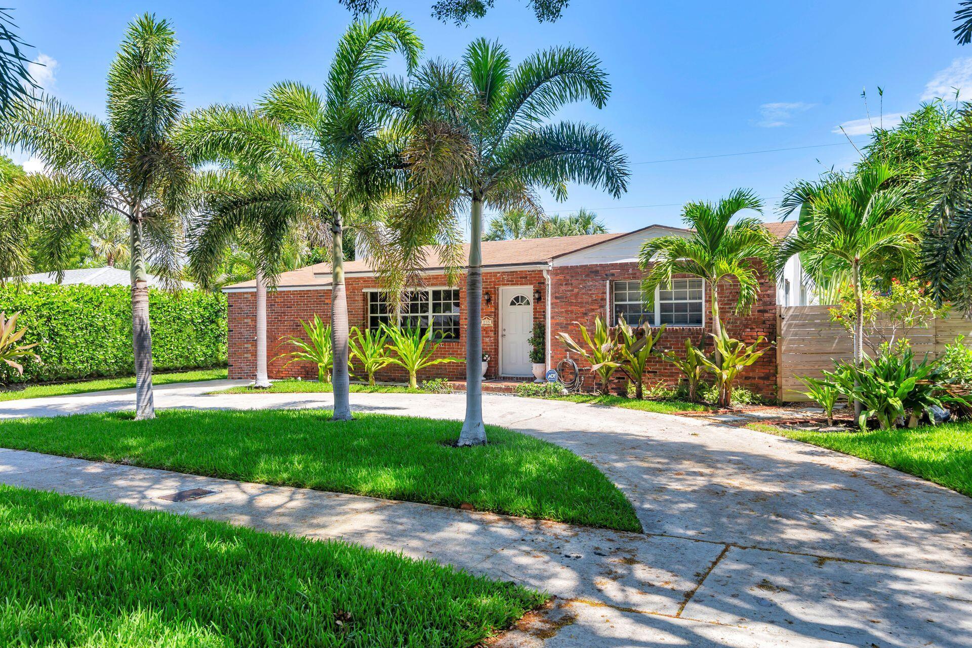 235 Forest Hl Blvd