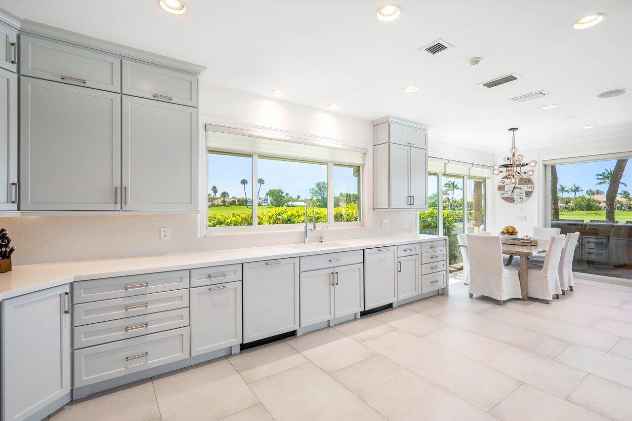 2160 SE Golfview Ln Stuart, FL 34996 2160 SE Golfview Ln Stuart, FL 34996