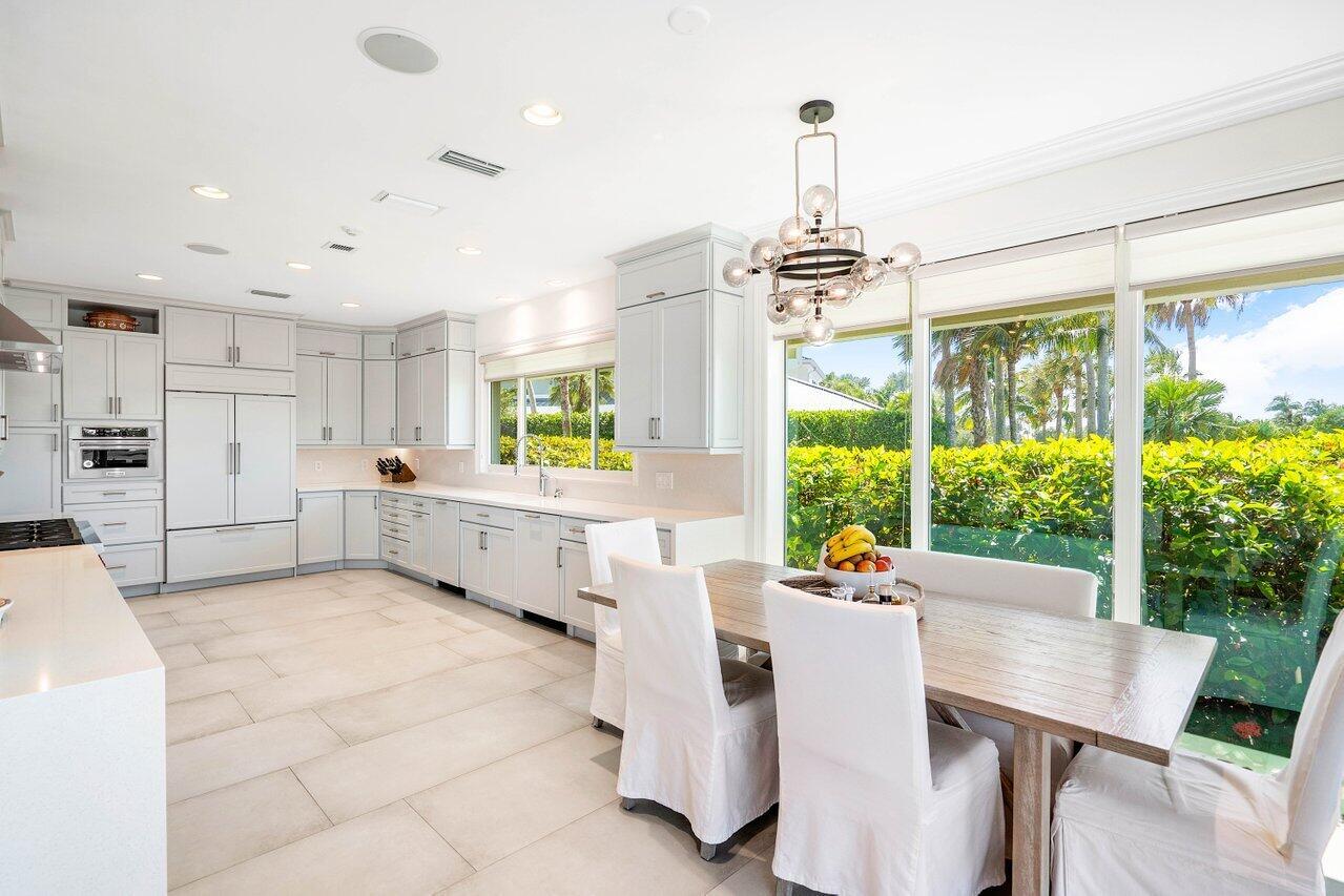 2160 SE Golfview Ln Stuart, FL 34996 2160 SE Golfview Ln Stuart, FL 34996