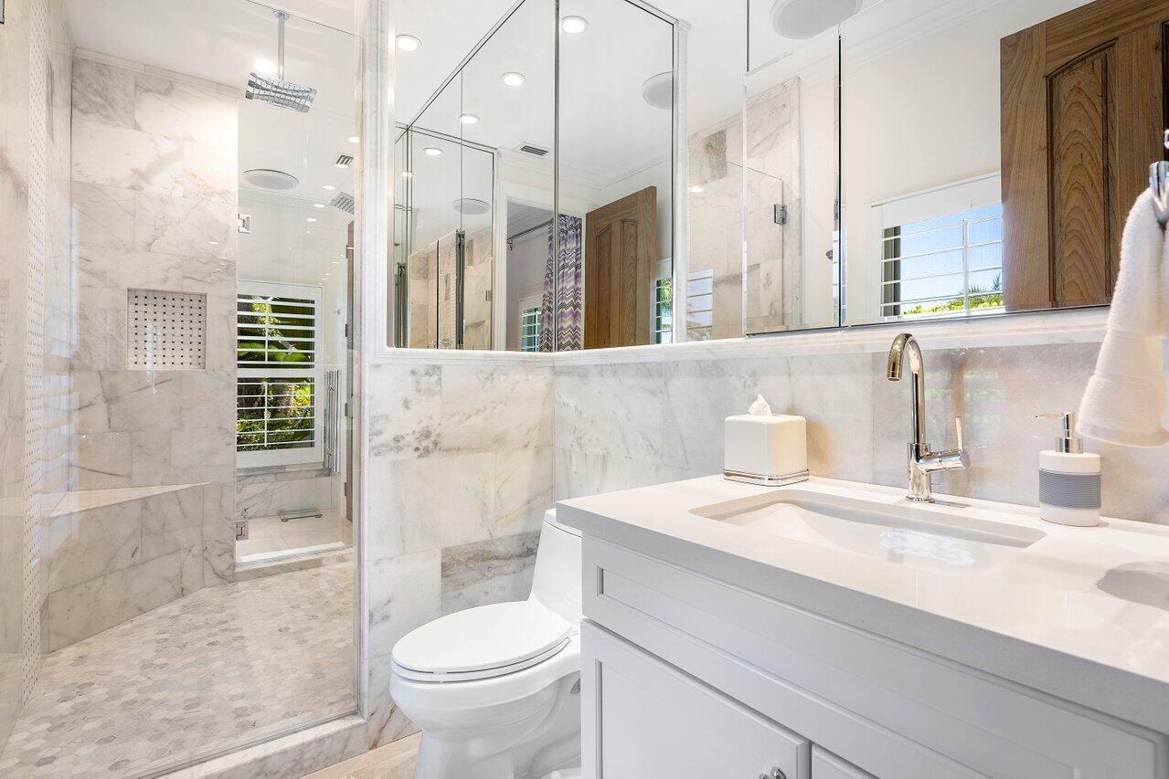 2160 SE Golfview Ln Stuart, FL 34996 2160 SE Golfview Ln Stuart, FL 34996