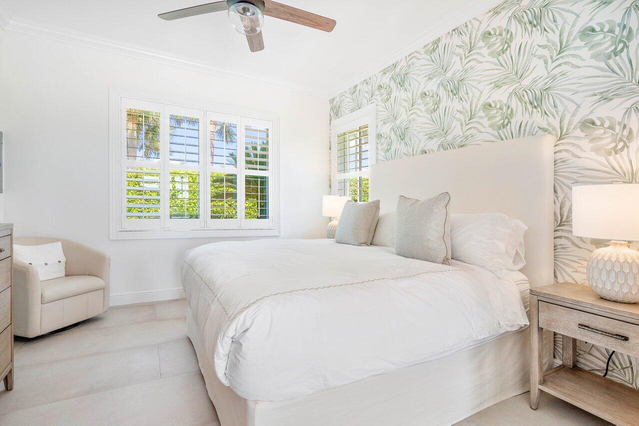 2160 SE Golfview Ln Stuart, FL 34996 2160 SE Golfview Ln Stuart, FL 34996