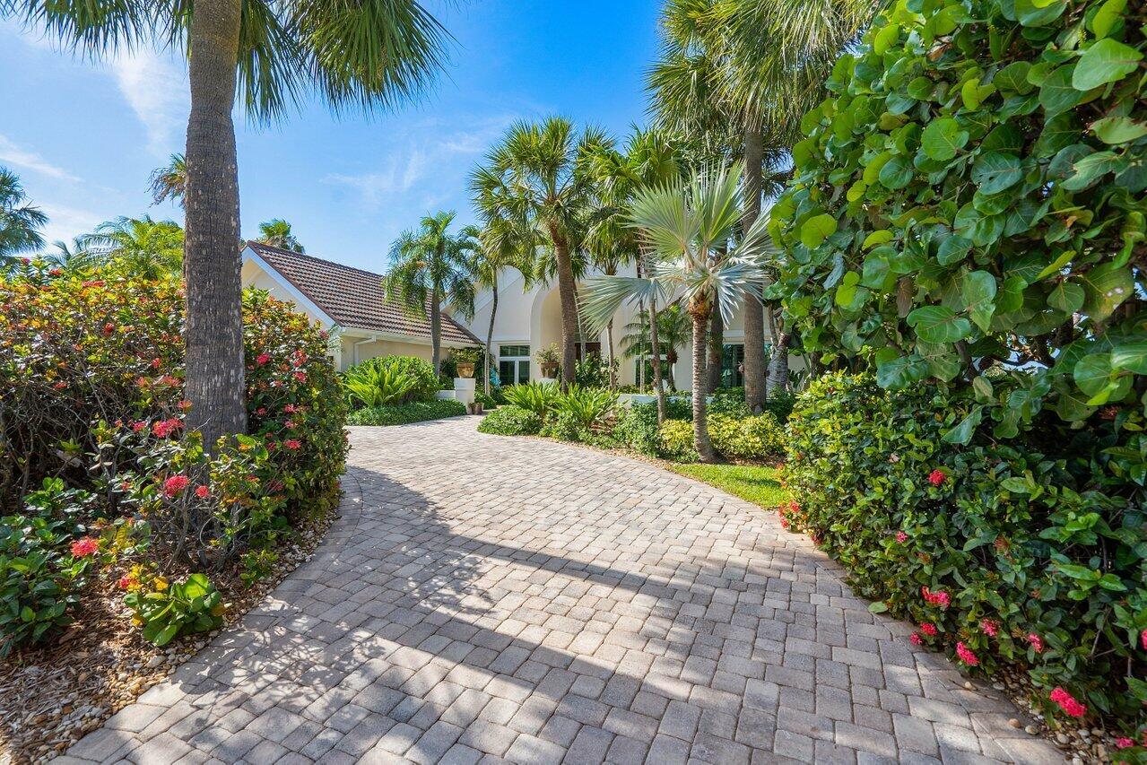 2160 SE Golfview Ln Stuart, FL 34996 2160 SE Golfview Ln Stuart, FL 34996