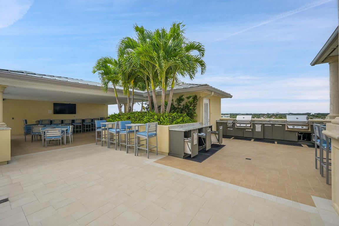 2640 Lake Shr #2011 Riviera Beach, FL 33404