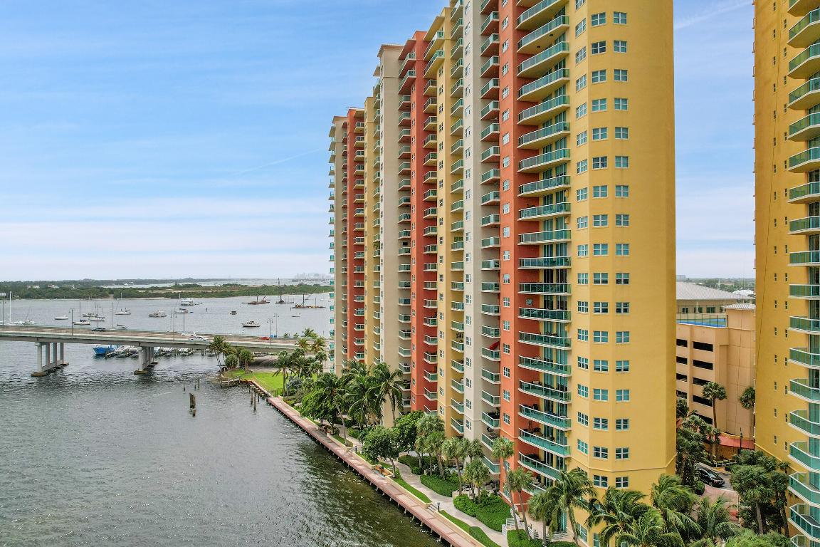 2640 Lake Shr #2011 Riviera Beach, FL 33404