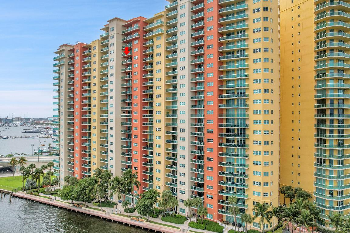 2640 Lake Shr #2011 Riviera Beach, FL 33404