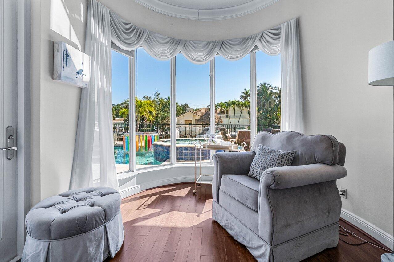 18 Sabal Is Dr Ocean Ridge, FL 33435