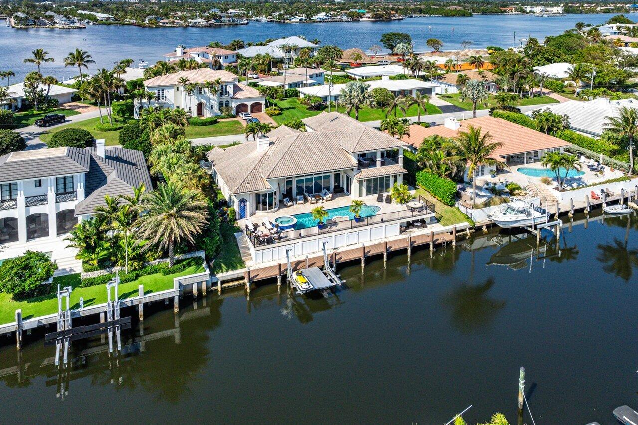 18 Sabal Is Dr Ocean Ridge, FL 33435