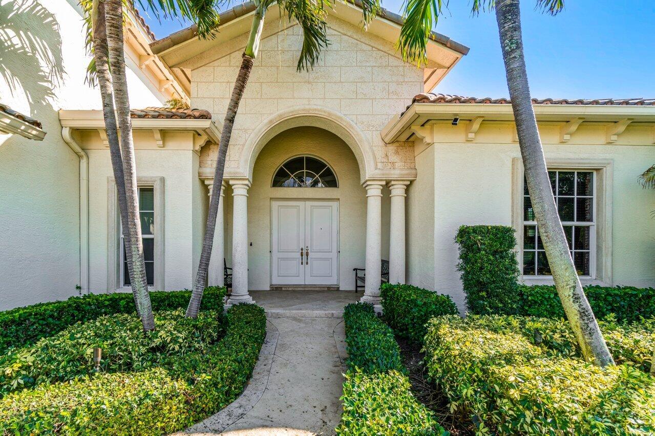 18 Sabal Is Dr Ocean Ridge, FL 33435