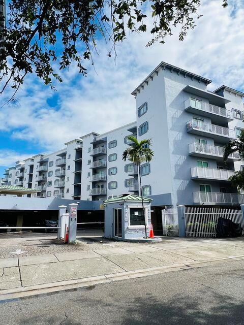 2475 NW 16th St Rd #311