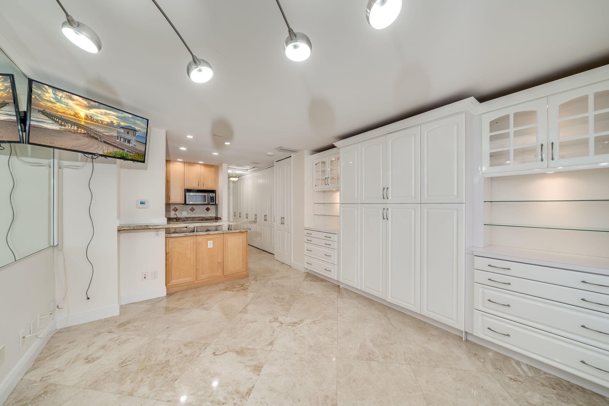 405 N Ocean Blvd #122