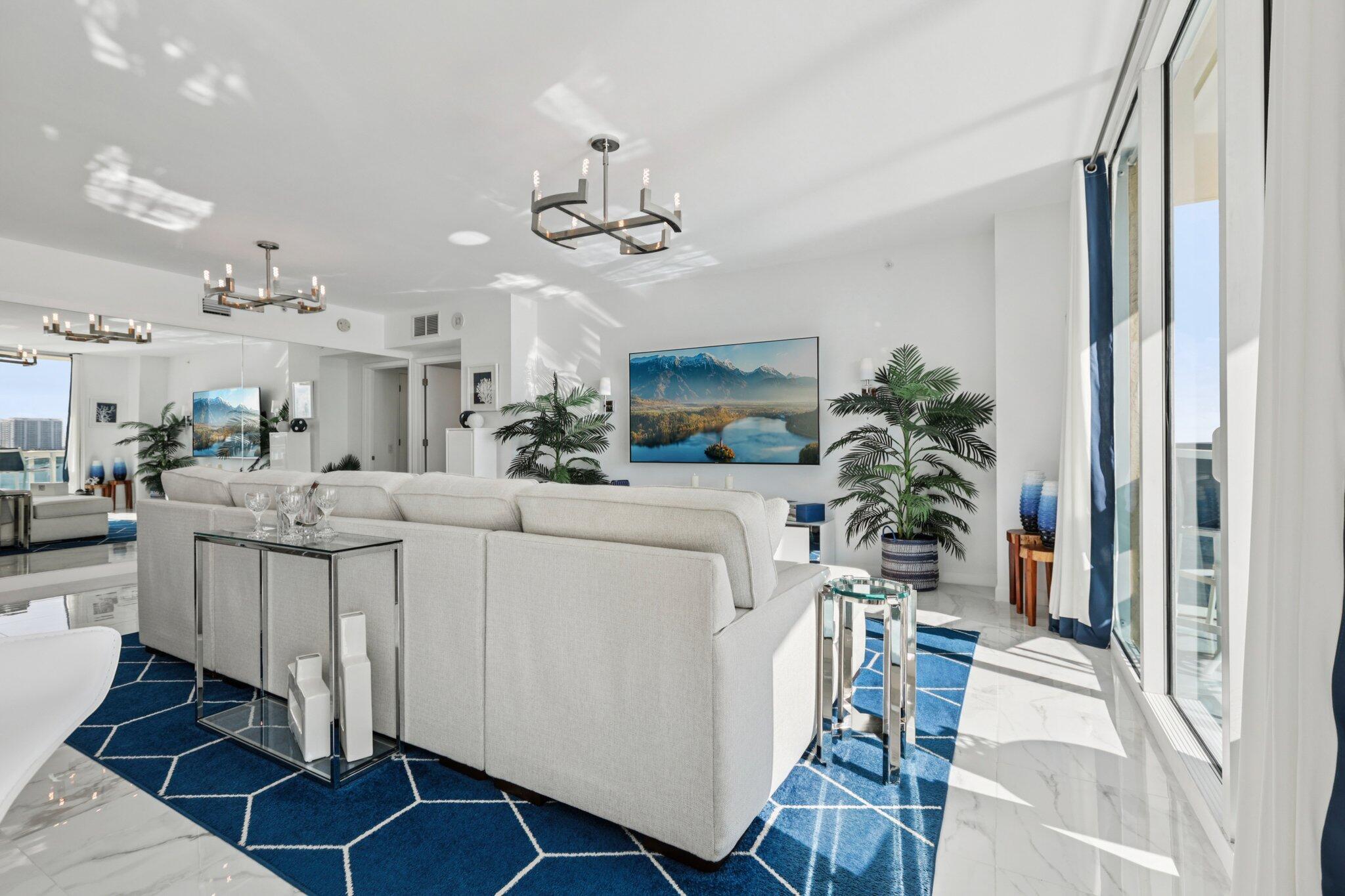 2640 Lake Shr Dr #507 Riviera Beach, FL 33404