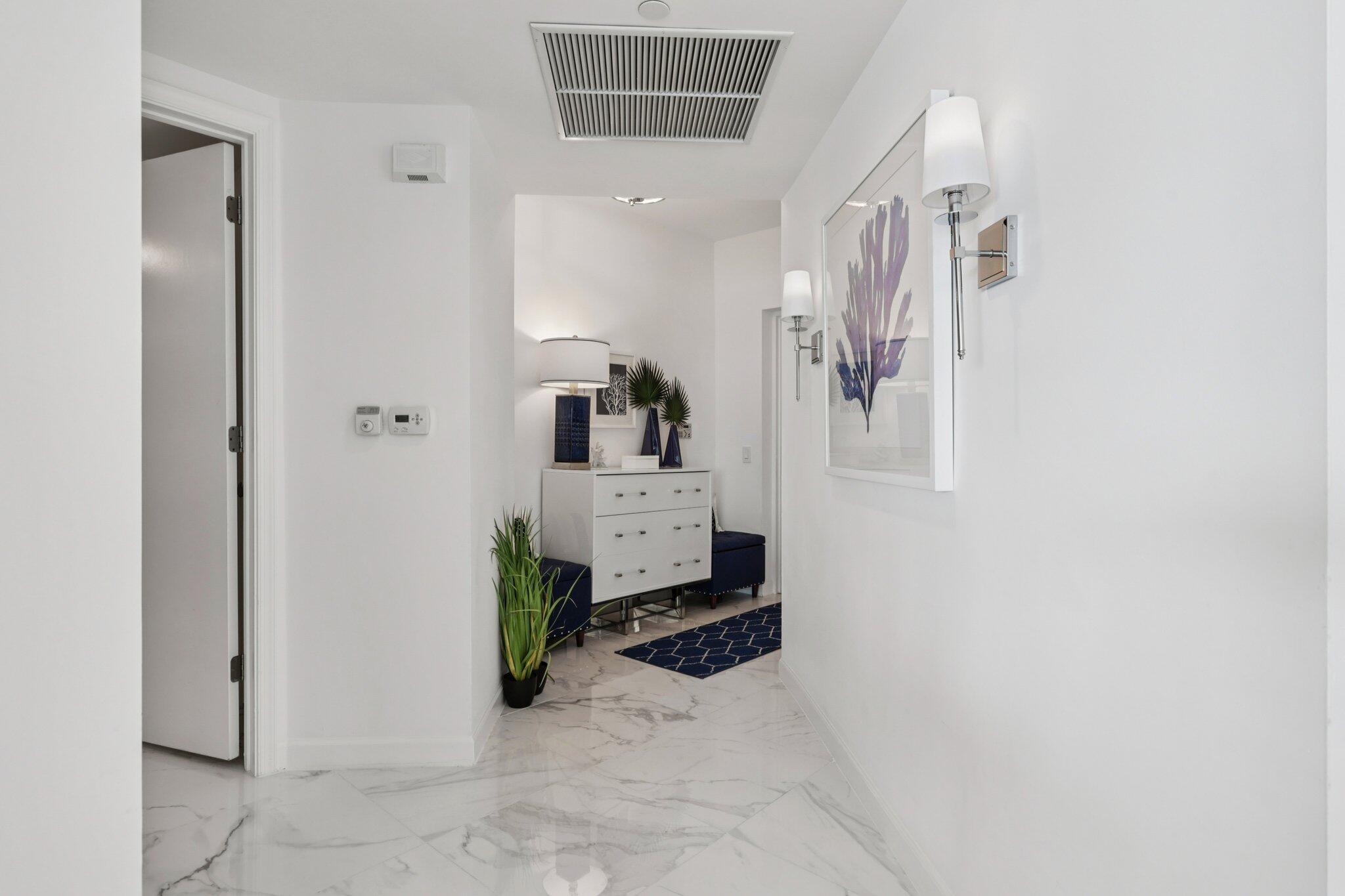 2640 Lake Shr Dr #507 Riviera Beach, FL 33404