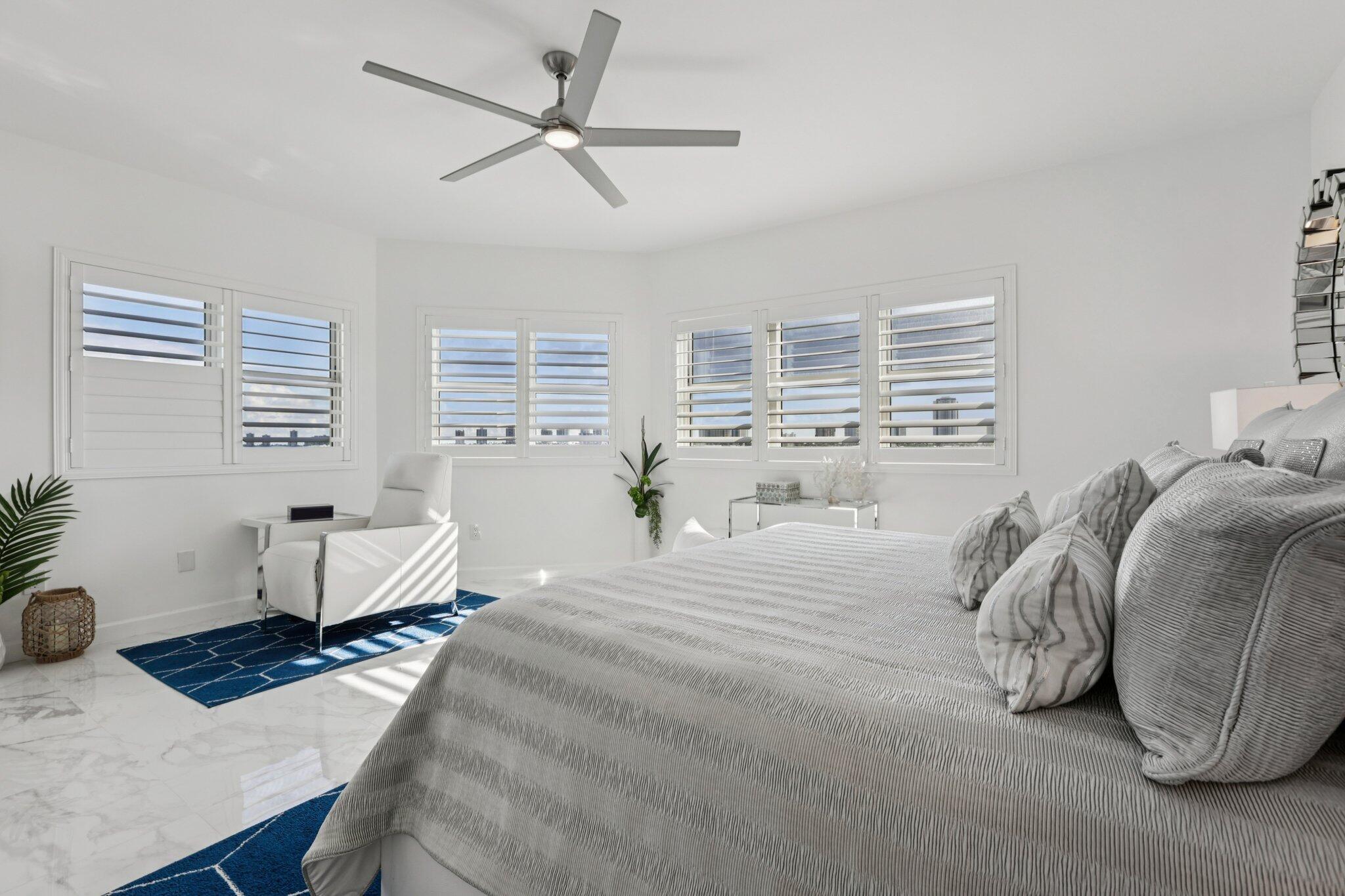 2640 Lake Shr Dr #507 Riviera Beach, FL 33404