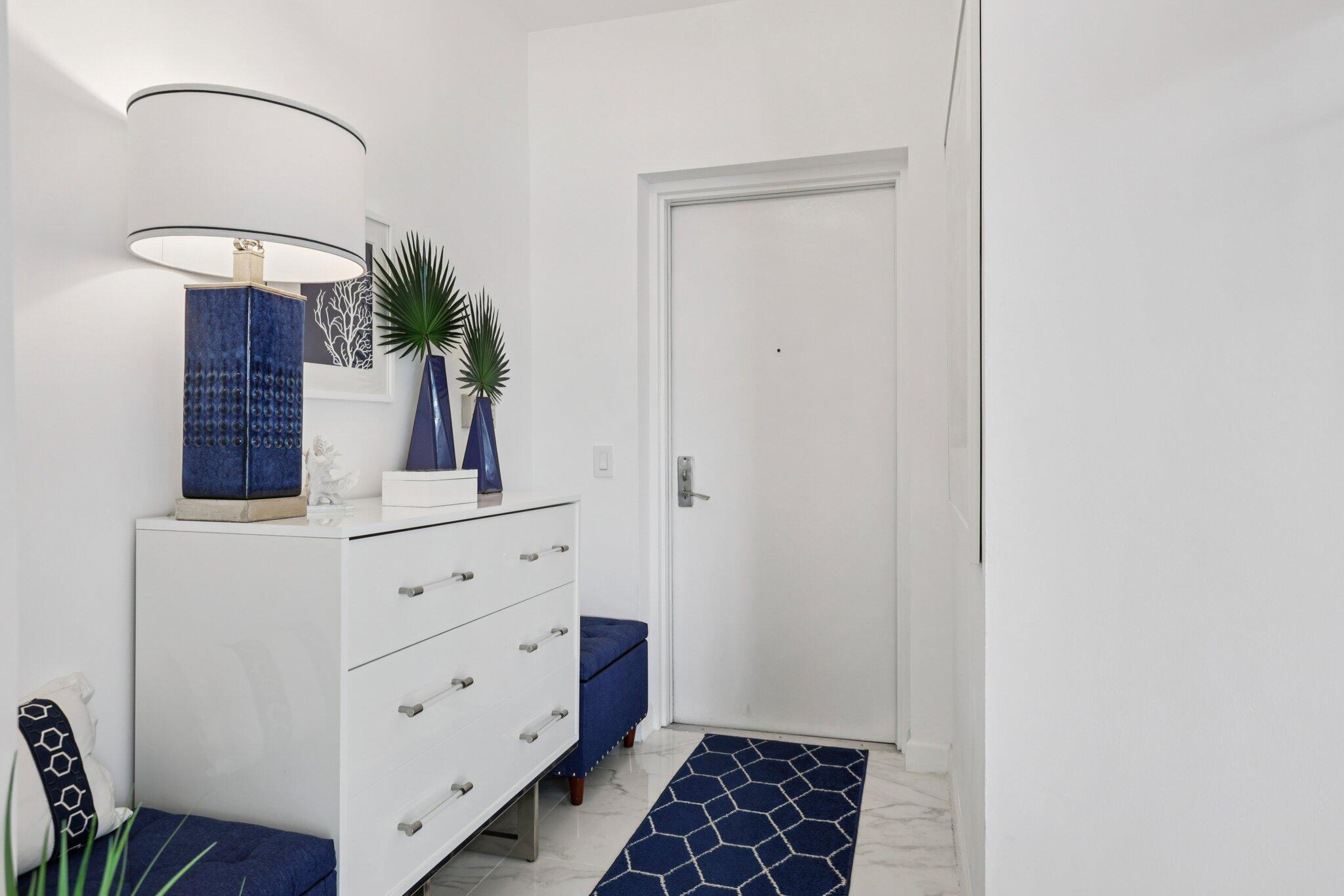 2640 Lake Shr Dr #507 Riviera Beach, FL 33404