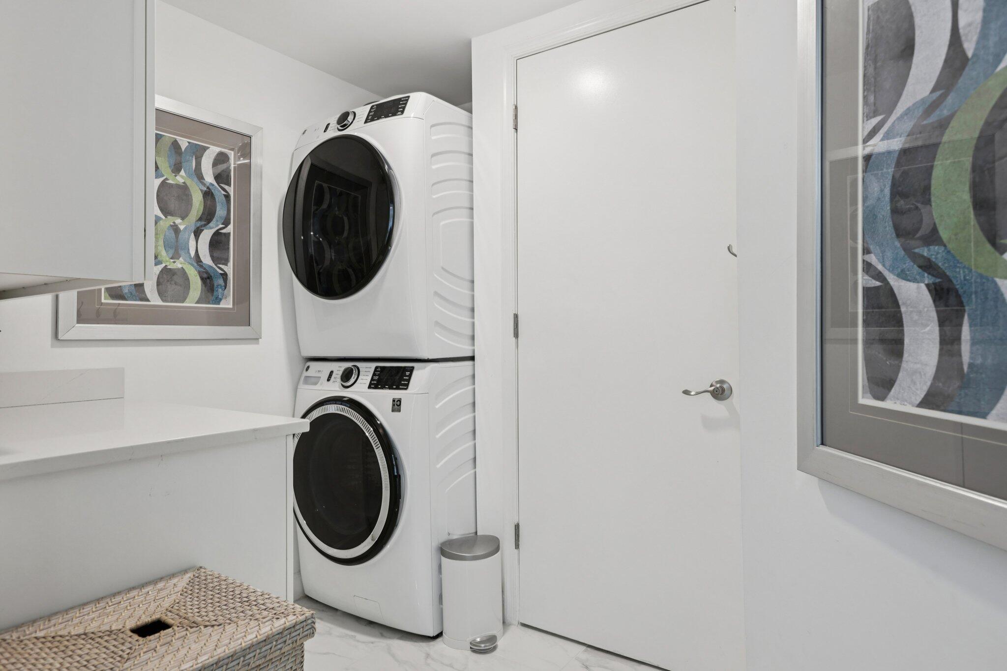 2640 Lake Shr Dr #507 Riviera Beach, FL 33404