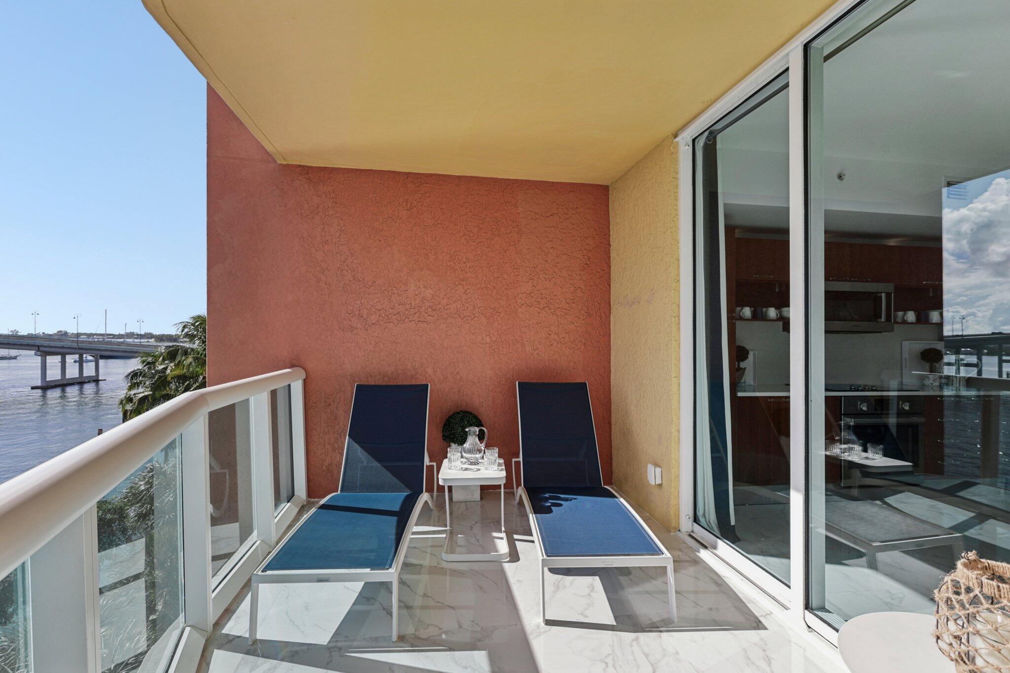 2640 Lake Shr Dr #507 Riviera Beach, FL 33404