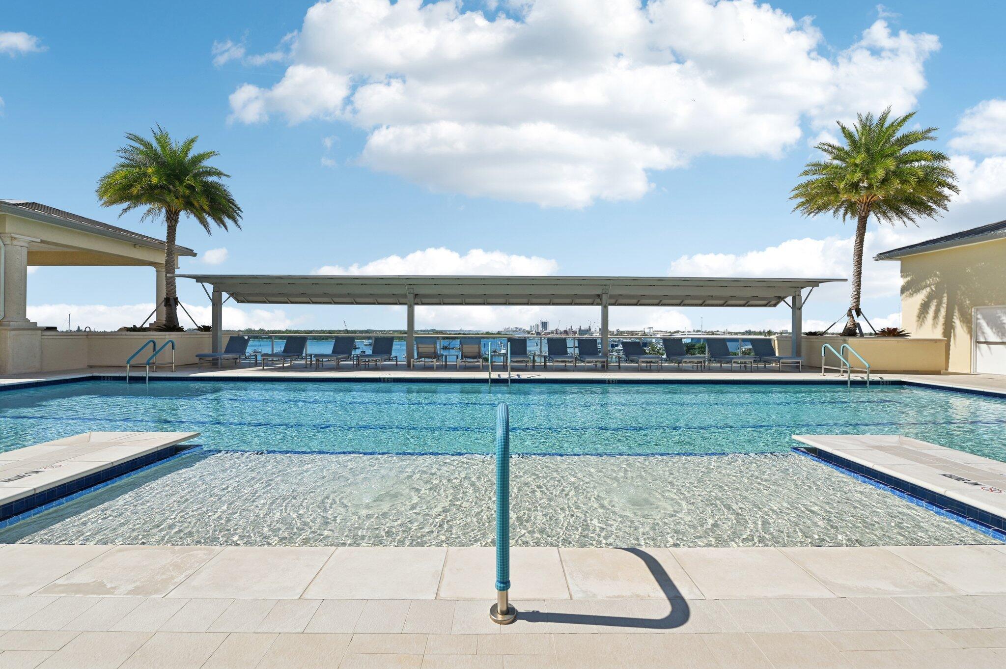 2640 Lake Shr Dr #507 Riviera Beach, FL 33404