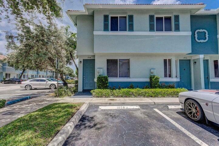 1958 Hibiscus Ln