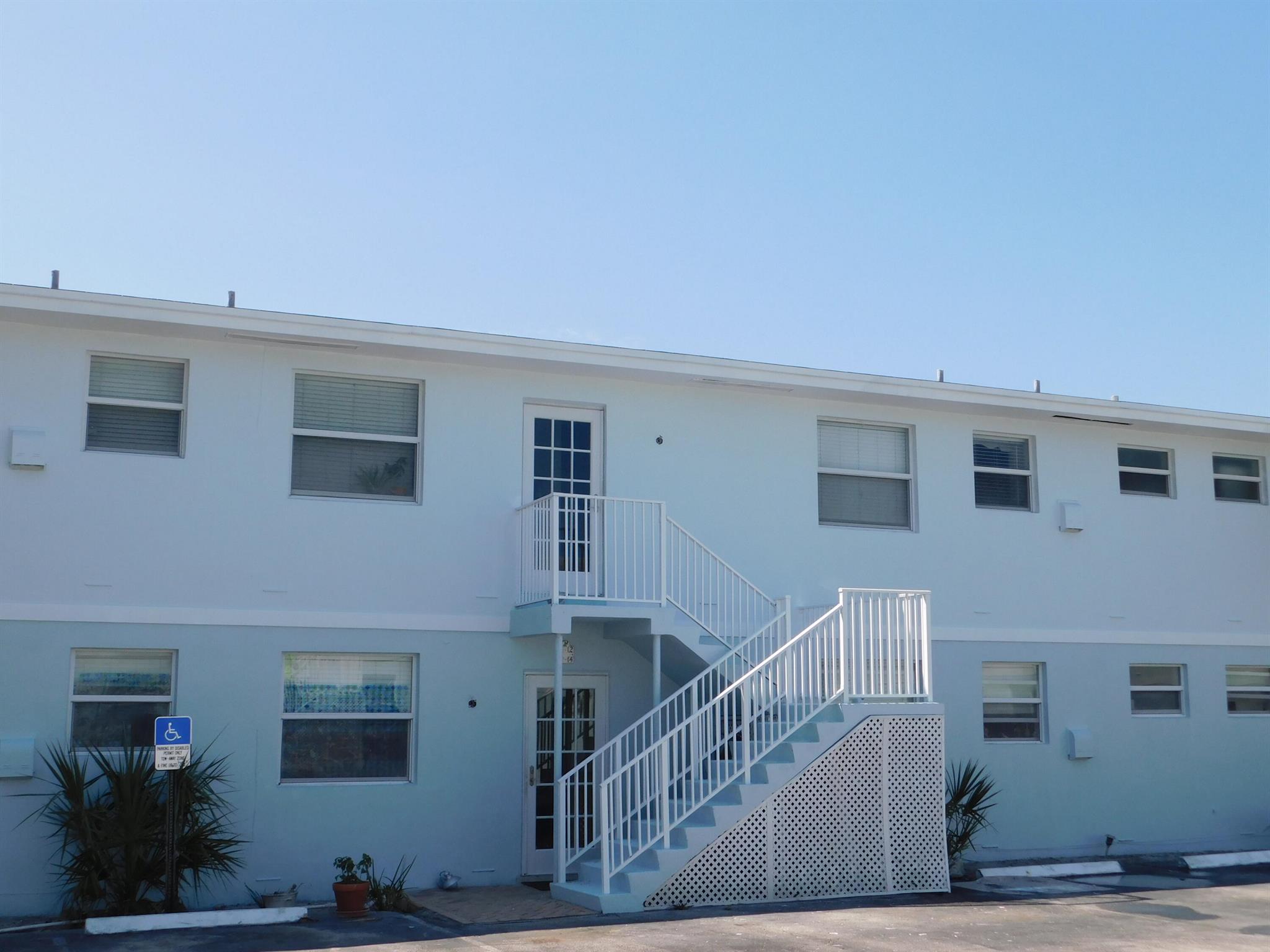 741 Hummingbird Way #4