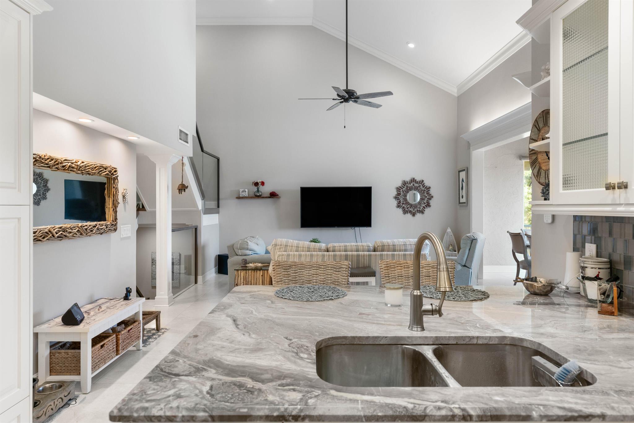 2706 Fairway Dr Jupiter, FL 33477