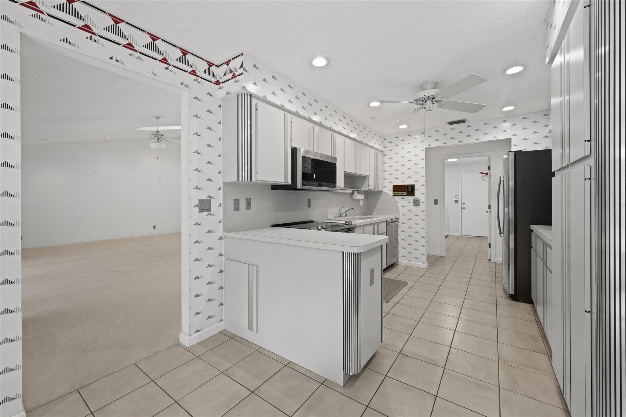 15250 Meadow Wood Dr Wellington, FL 33414