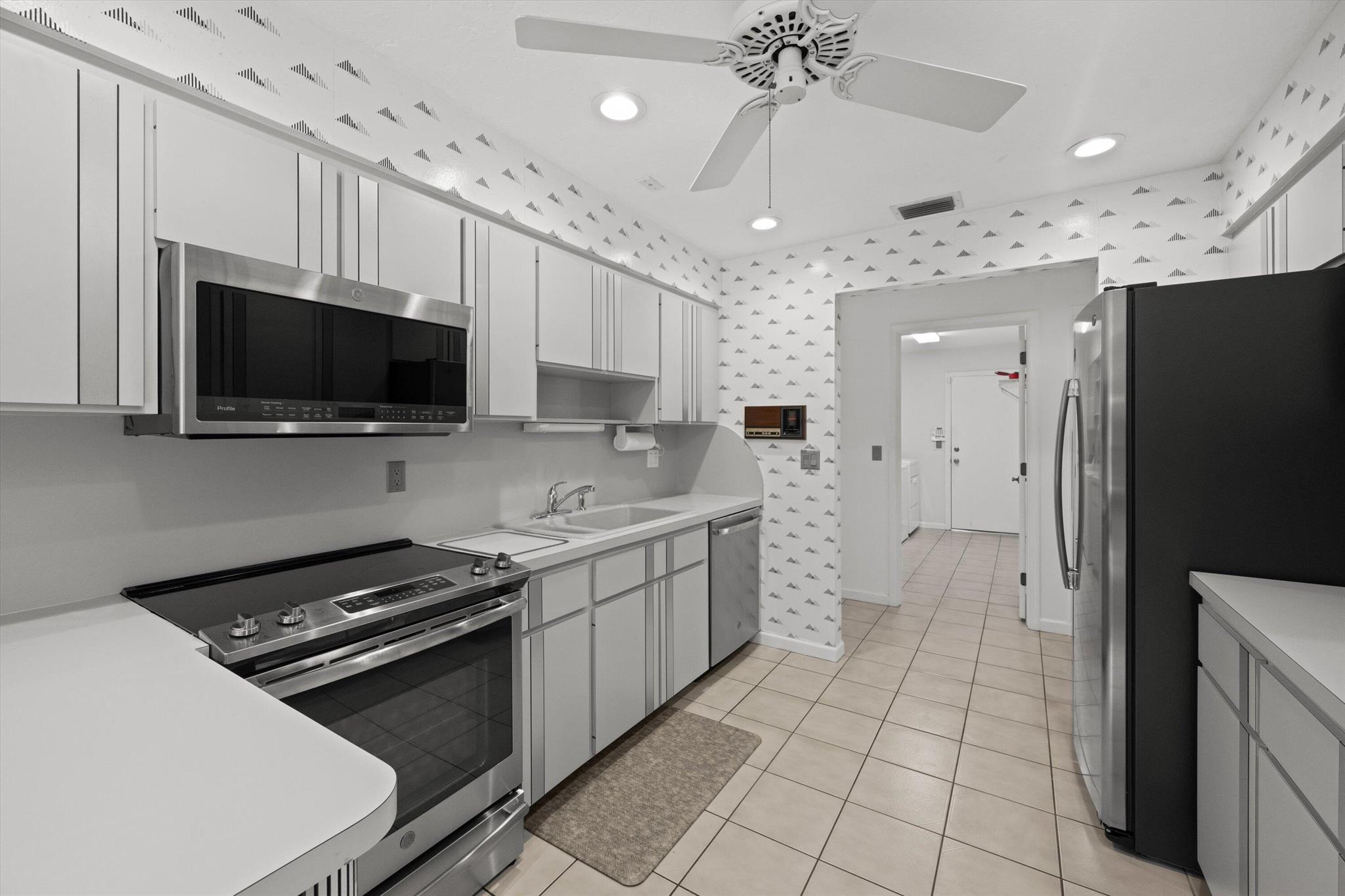 15250 Meadow Wood Dr Wellington, FL 33414