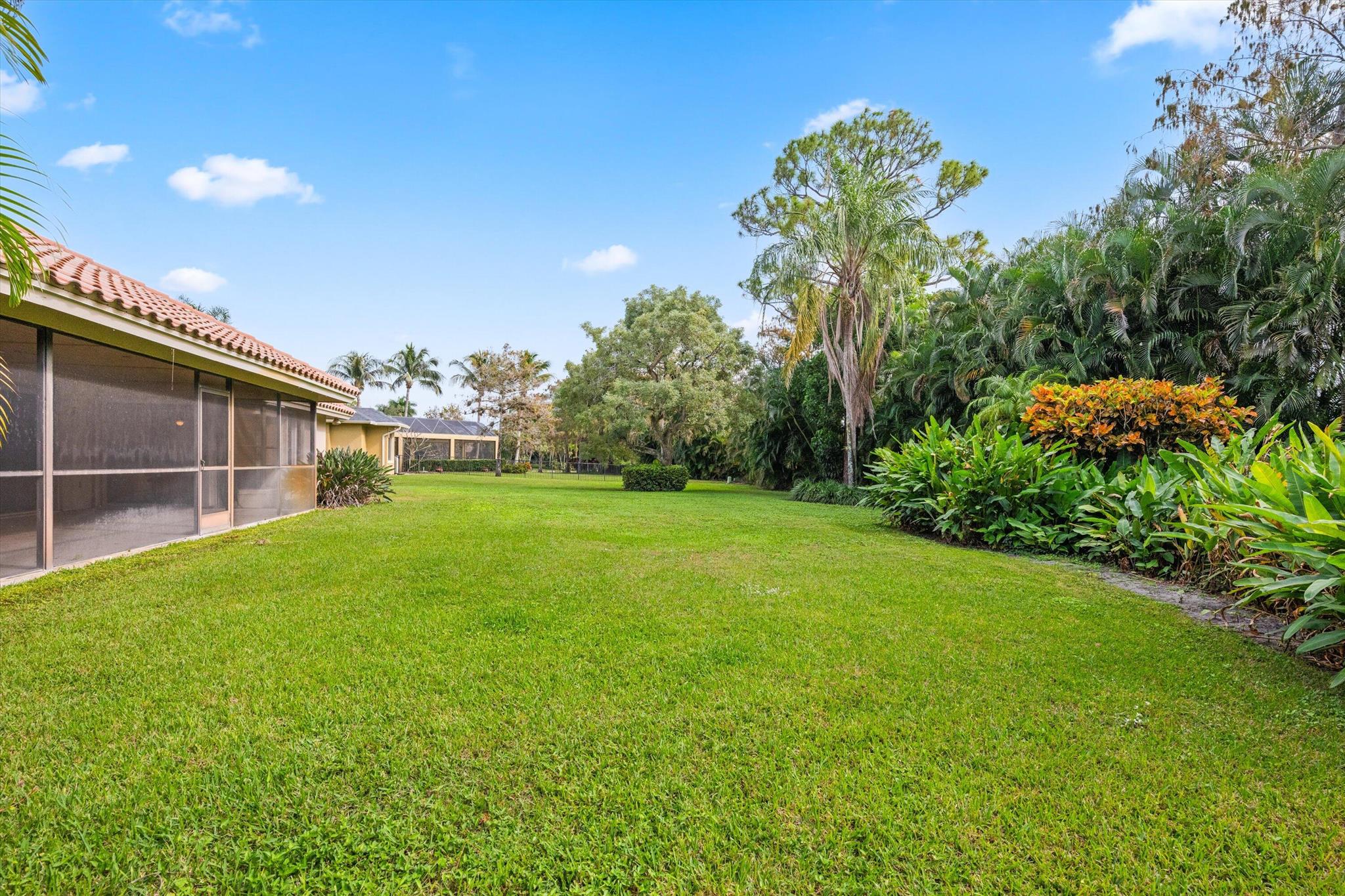 15250 Meadow Wood Dr Wellington, FL 33414