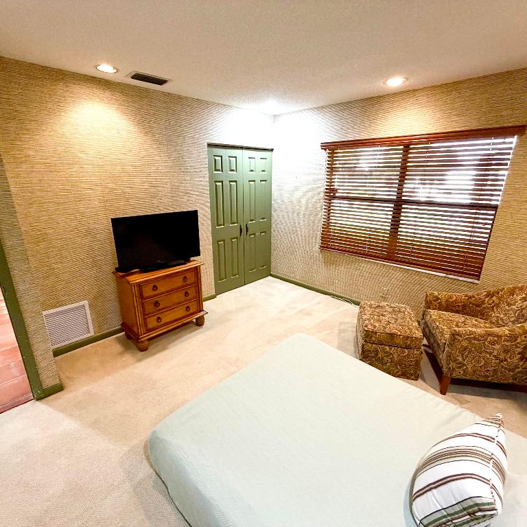 22 Eastgate Dr #D Boynton Beach, FL 33436