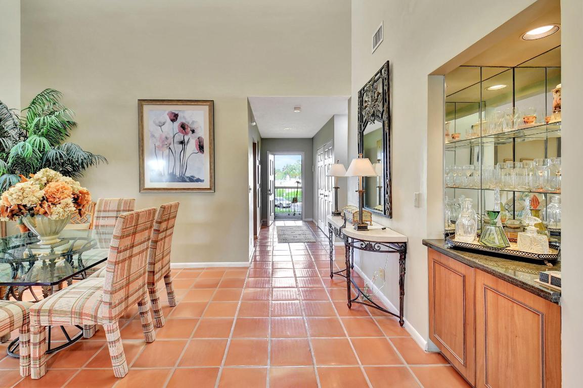 22 Eastgate Dr #D Boynton Beach, FL 33436