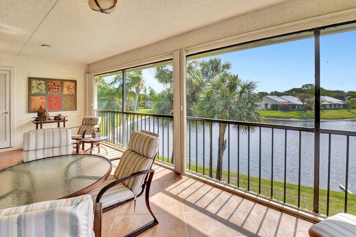 22 Eastgate Dr #D Boynton Beach, FL 33436