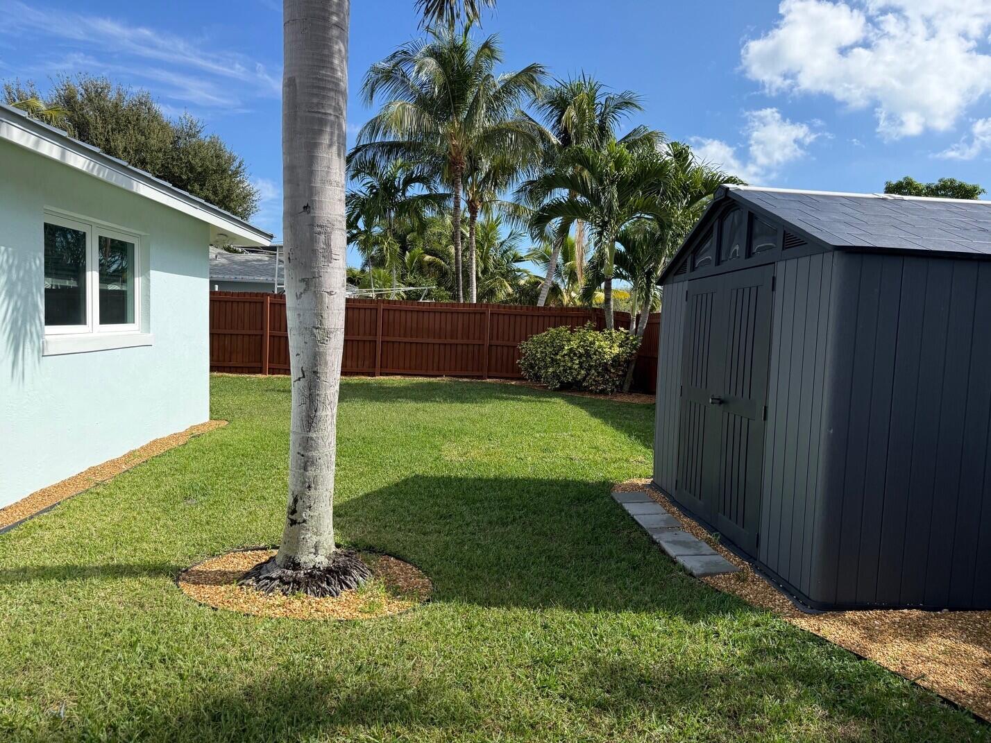 1611 Treemont Jupiter, FL 33469