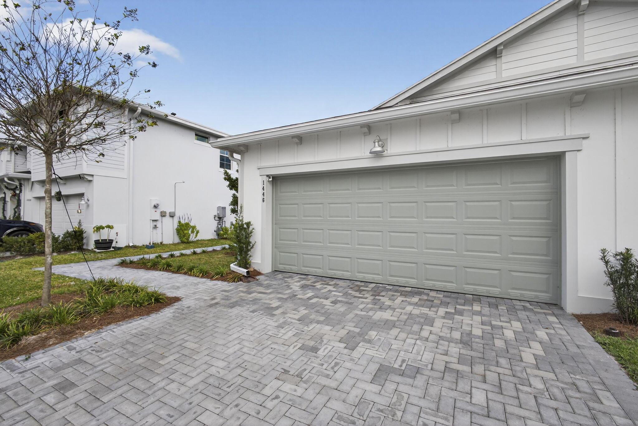 1446 Tangled Orchard Trace Loxahatchee, FL 33470