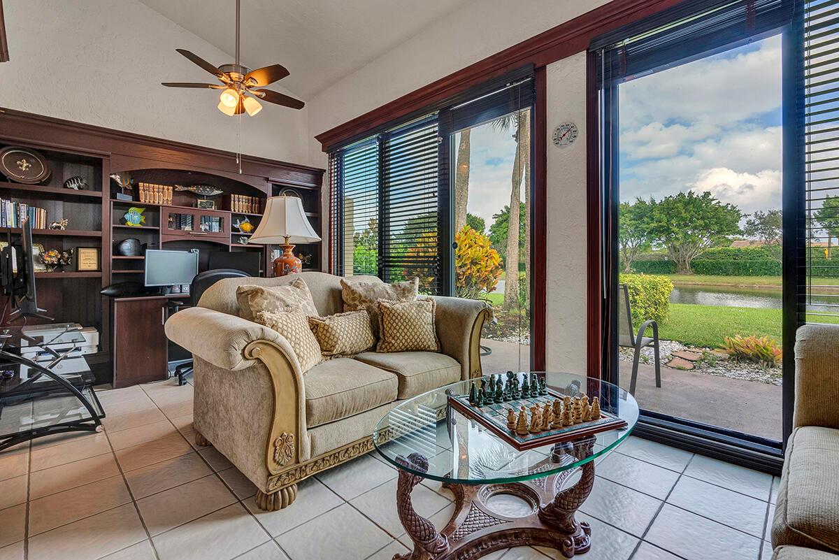 8142 Mimosa Pl Boynton Beach, FL 33472