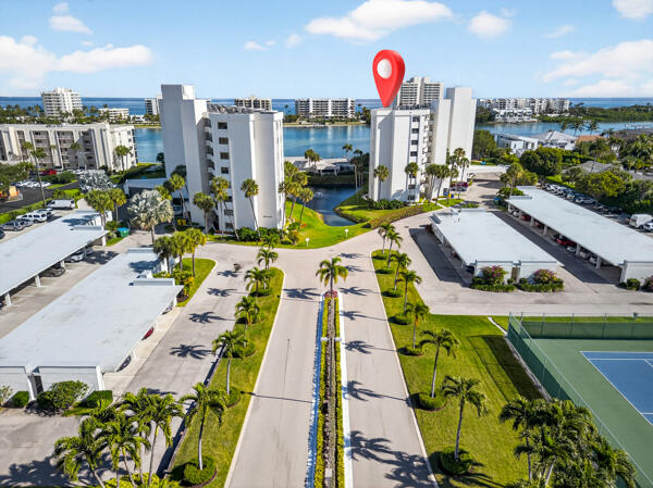 19800 Sandpointe Bay #708 Tequesta, FL 33469