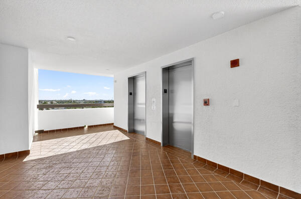 19800 Sandpointe Bay #708 Tequesta, FL 33469