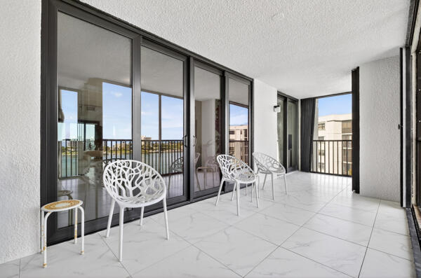 19800 Sandpointe Bay #708 Tequesta, FL 33469