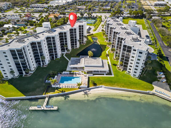 19800 Sandpointe Bay #708 Tequesta, FL 33469