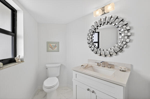 19800 Sandpointe Bay #708 Tequesta, FL 33469